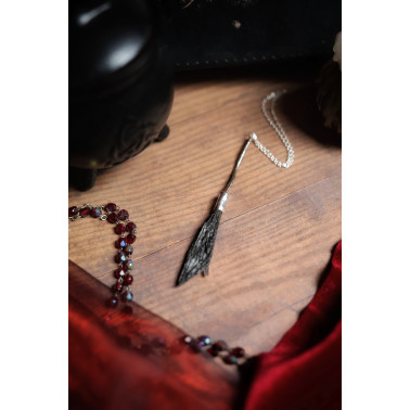 Sous la protection des Sorcières - Dernier Disponible